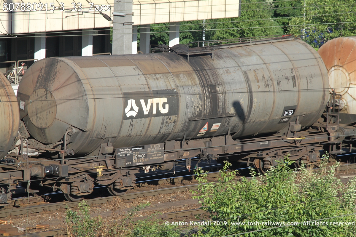 807880915-3_33_Zaes.JPG
